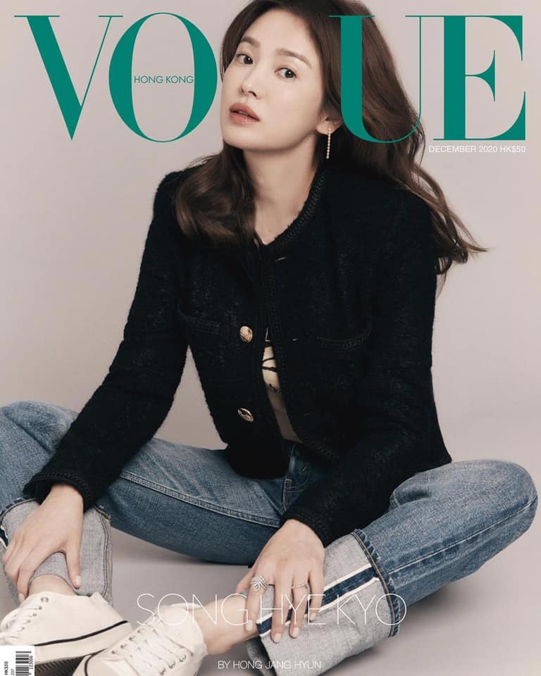 Song Hye Kyo đụng hàng Lisa: Tường thành nhan sắc U40 liệu có qua mặt đại sứ toàn cầu của Celine? - Ảnh 1. Song Hye Kyo đụng hàng Lisa: Tường thành nhan sắc U40 liệu có qua mặt đại sứ toàn cầu của Celine? - Ảnh 1.