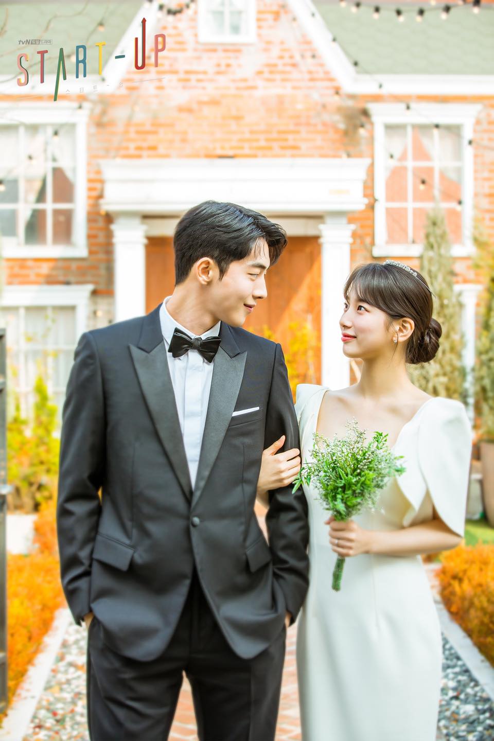 Suzy sang nức nở như Công nương Hoàng gia khi diện váy cưới 50 triệu, khéo chọn tóc tai giúp hack dáng đỉnh cao - Ảnh 3. Suzy sang nức nở như Công nương Hoàng gia khi diện váy cưới 50 triệu, khéo chọn tóc tai giúp hack dáng đỉnh cao - Ảnh 3.