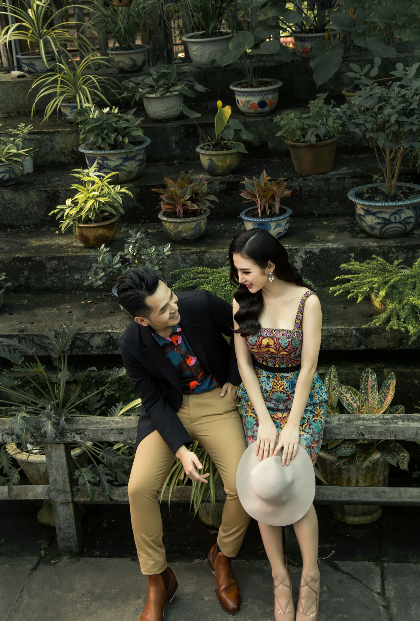 Angela Phương Trinh ngọt ngào ôm ấp mỹ nam Sing my song - Ảnh 5. Angela Phương Trinh ngọt ngào ôm ấp mỹ nam Sing my song - Ảnh 5.