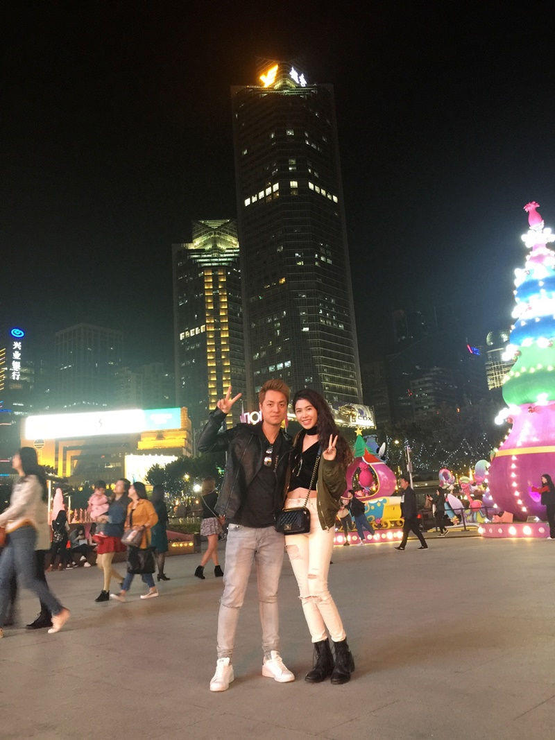 Trốn con đi du lịch vợ chồng Đăng Khôi tình cảm bên nhau - Ảnh 1. Trốn con đi du lịch vợ chồng Đăng Khôi tình cảm bên nhau - Ảnh 1.