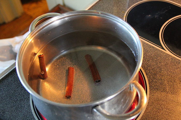 Khử sạch mùi thức ăn cho phòng bếp thơm tho với nguyên liệu rẻ và cách làm dễ - Ảnh 6. Khử sạch mùi thức ăn cho phòng bếp thơm tho với nguyên liệu rẻ và cách làm dễ - Ảnh 6.