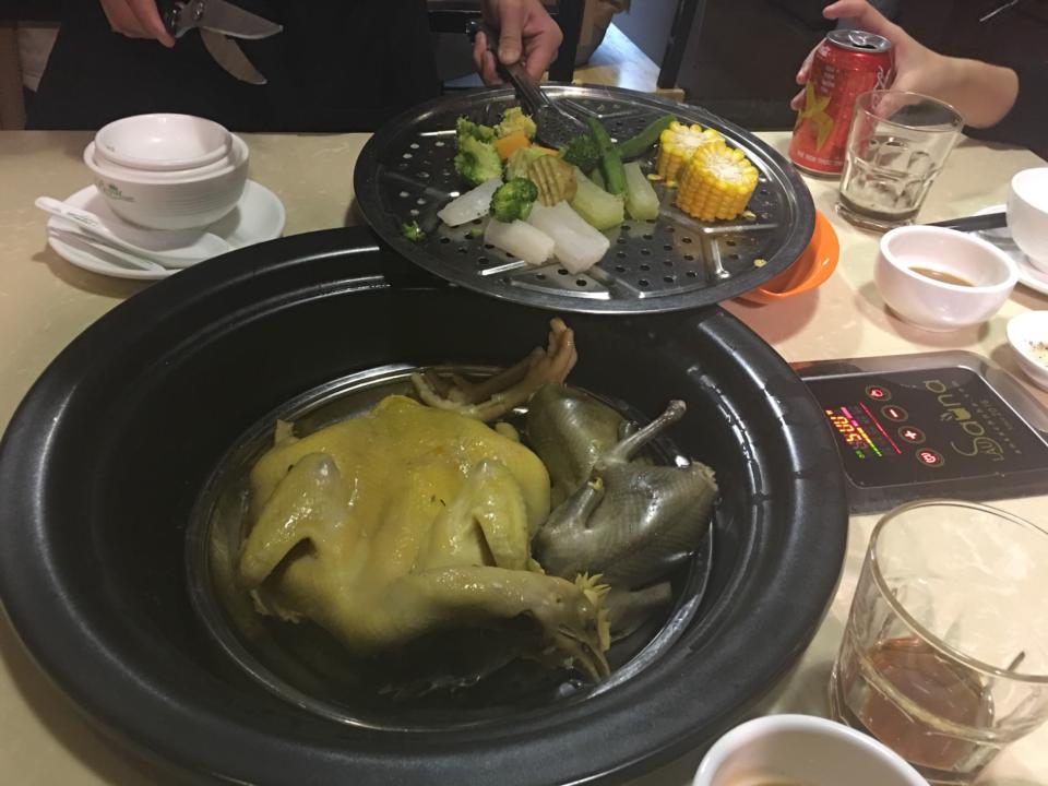 6 món ăn mới chỉ đợi lạnh căm căm để vừa ăn vừa xuýt xoa ở Hà Nội - Ảnh 13. 6 món ăn mới chỉ đợi lạnh căm căm để vừa ăn vừa xuýt xoa ở Hà Nội - Ảnh 13.