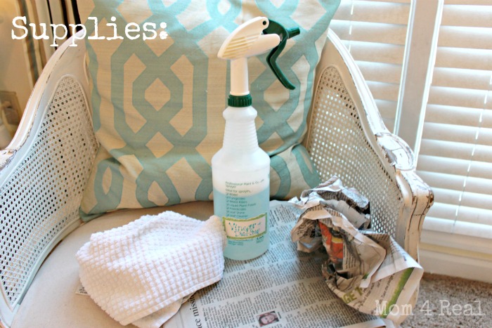 Không cần mua nước lau kính, cửa kính đầy bụi cũng sạch bóng nhờ hỗn hợp pha chế chưa đầy 3 giây - Ảnh 2. Không cần mua nước lau kính, cửa kính đầy bụi cũng sạch bóng nhờ hỗn hợp pha chế chưa đầy 3 giây - Ảnh 2.