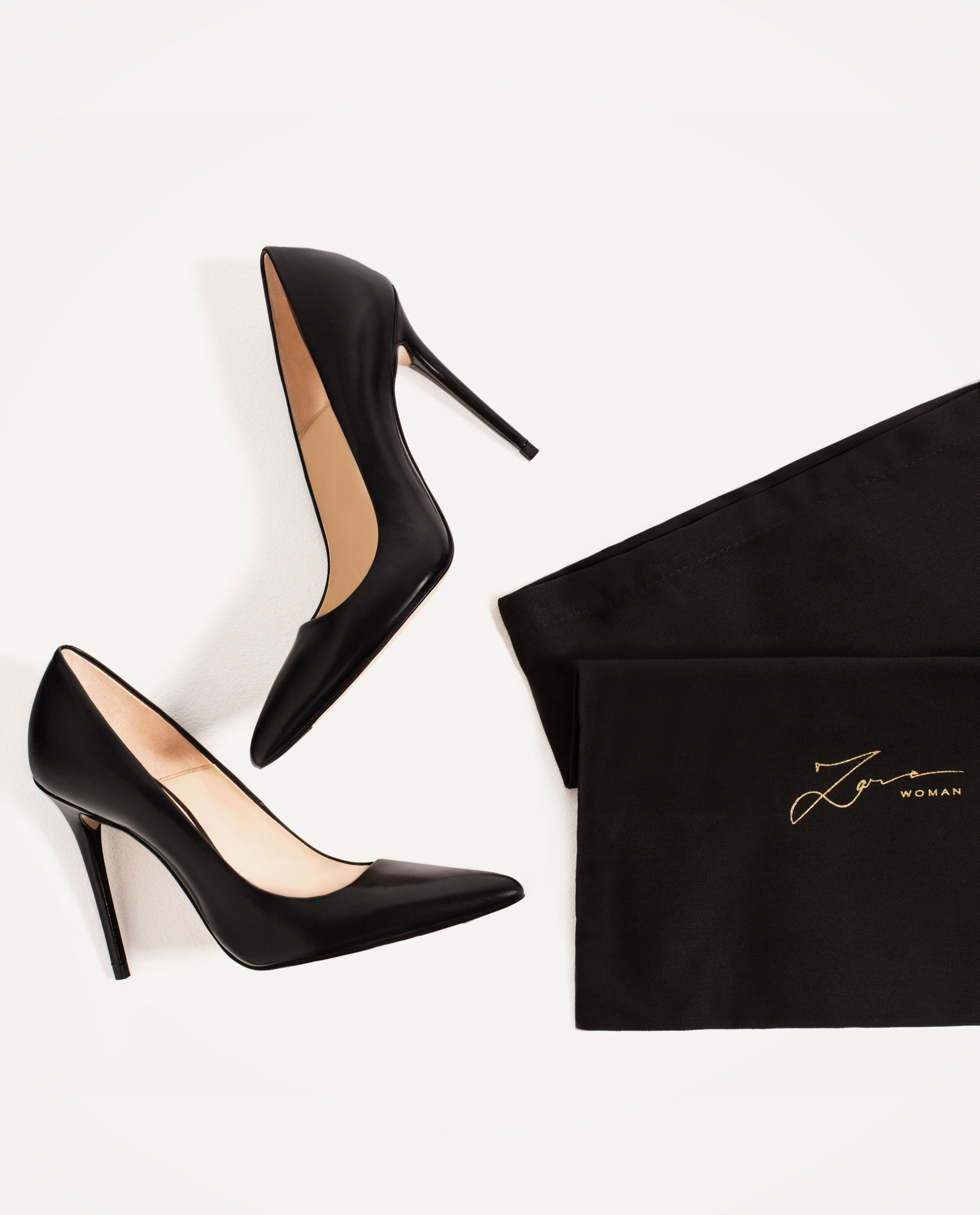 Giữa loạt xu hướng cũ-mới đan xen của năm 2017, đây là 6 kiểu giày hợp lý nhất bạn nên chọn cho mình - Ảnh 10. Giữa loạt xu hướng cũ-mới đan xen của năm 2017, đây là 6 kiểu giày hợp lý nhất bạn nên chọn cho mình - Ảnh 10.