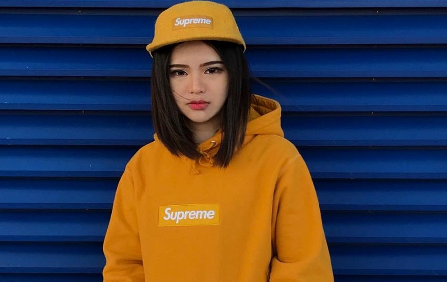 Mặt trái của lối sống ảo trên Instagram: Mỹ nữ chuyên xin tiền bố mẹ sắm áo quần hàng hiệu - Ảnh 1. Mặt trái của lối sống ảo trên Instagram: Mỹ nữ chuyên xin tiền bố mẹ sắm áo quần hàng hiệu - Ảnh 1.