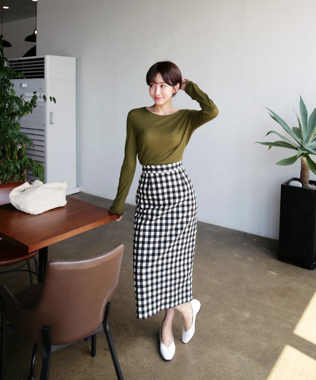 Nằm lòng ngay 3 gợi ý kết hợp này để diện đồ kẻ caro (gingham) thật chuẩn mốt  - Ảnh 8.