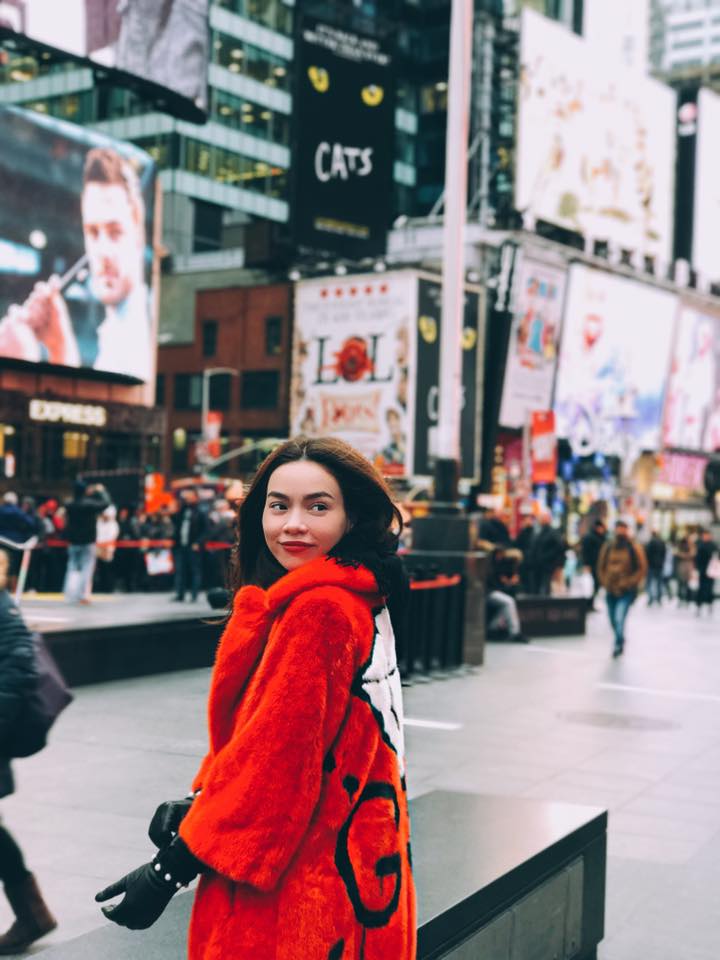 Choáng váng với BST áo khoác lông tiền tỷ Hà Hồ diện ở Milan - Ảnh 12. Choáng váng với BST áo khoác lông tiền tỷ Hà Hồ diện ở Milan - Ảnh 12.