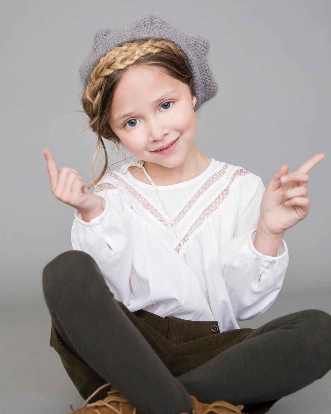 Con gái 3 tuổi nói Con muốn làm người mẫu và bài học đắt giá cho các bậc cha mẹ - Ảnh 21. Con gái 3 tuổi nói Con muốn làm người mẫu và bài học đắt giá cho các bậc cha mẹ - Ảnh 21.