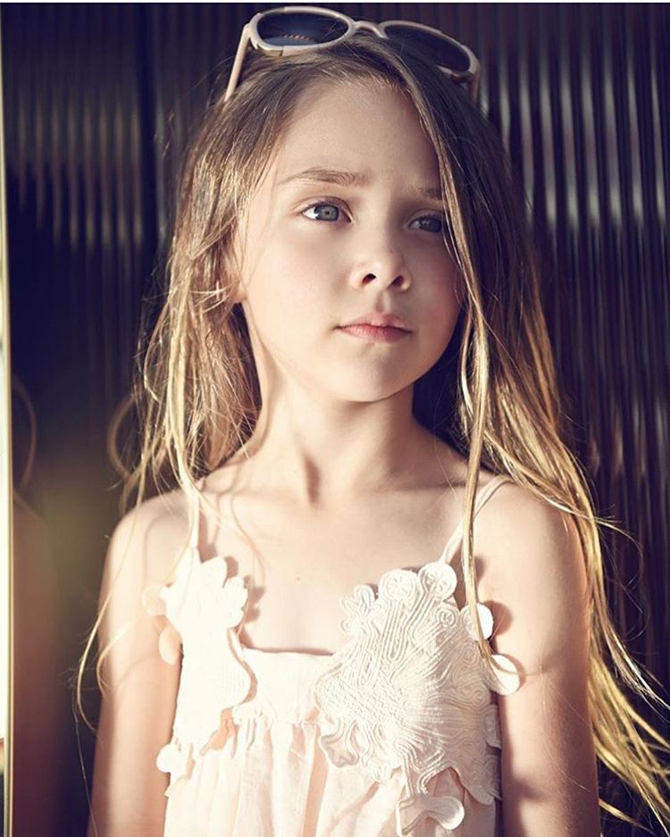Con gái 3 tuổi nói Con muốn làm người mẫu và bài học đắt giá cho các bậc cha mẹ - Ảnh 18. Con gái 3 tuổi nói Con muốn làm người mẫu và bài học đắt giá cho các bậc cha mẹ - Ảnh 18.