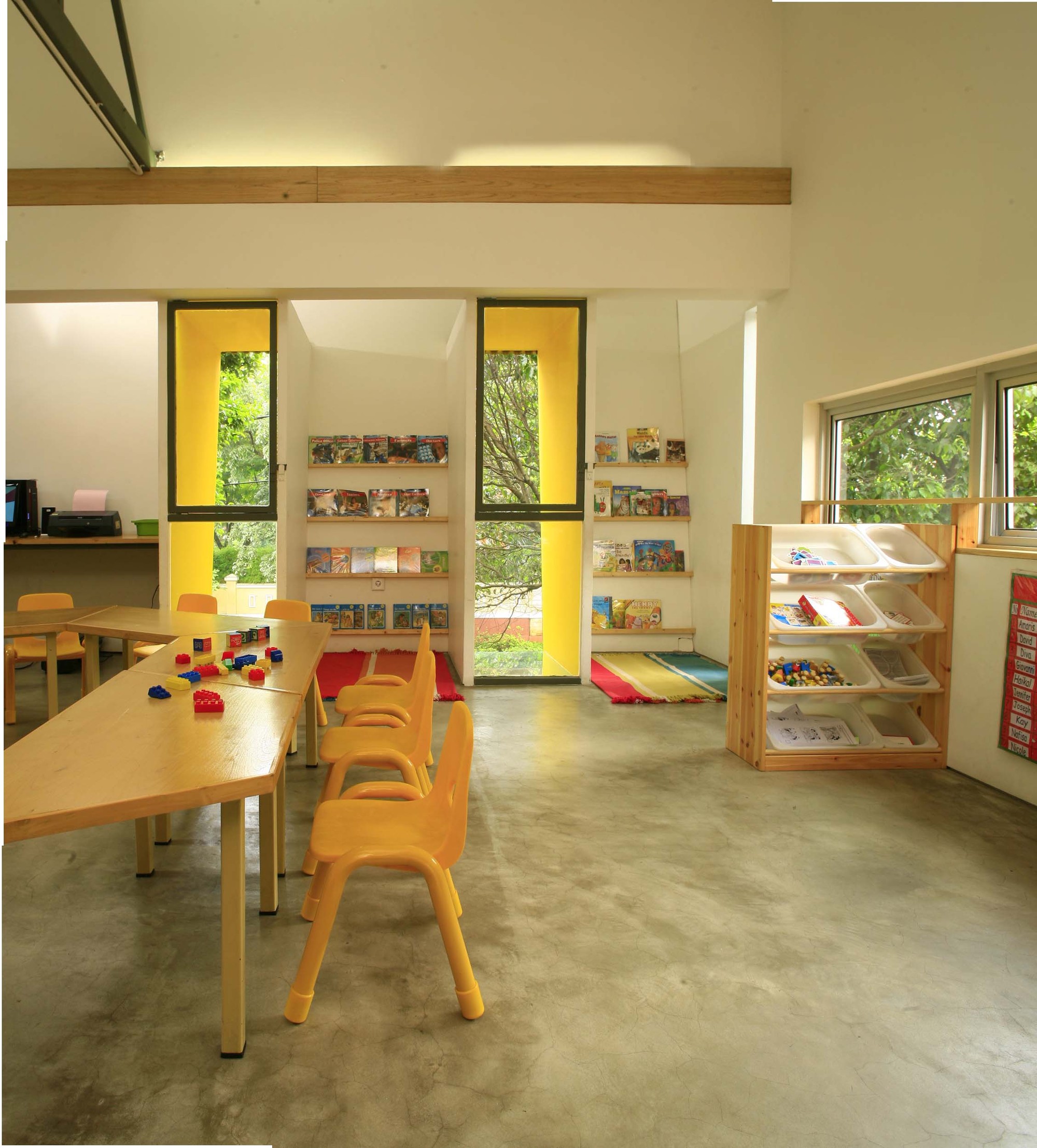 Giữa một khu vực dân cư đông đúc, vẫn có ngôi trường mầm non thoáng rộng và đầy cỏ xanh - Ảnh 13. Giữa một khu vực dân cư đông đúc, vẫn có ngôi trường mầm non thoáng rộng và đầy cỏ xanh - Ảnh 13.