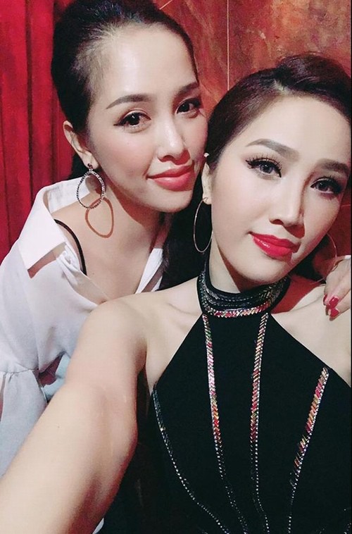 Cuộc sống hậu đám cưới của chị dâu Bảo Thy: Vẫn sang chảnh và rất được lòng mẹ chồng - Ảnh 3. Cuộc sống hậu đám cưới của chị dâu Bảo Thy: Vẫn sang chảnh và rất được lòng mẹ chồng - Ảnh 3.