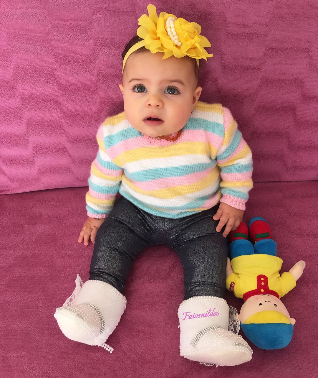 Đưa cho cô bé 9 tháng tuổi 1 hộp mứt và điều bất ngờ đã xảy ra - Ảnh 16. Đưa cho cô bé 9 tháng tuổi 1 hộp mứt và điều bất ngờ đã xảy ra - Ảnh 16.