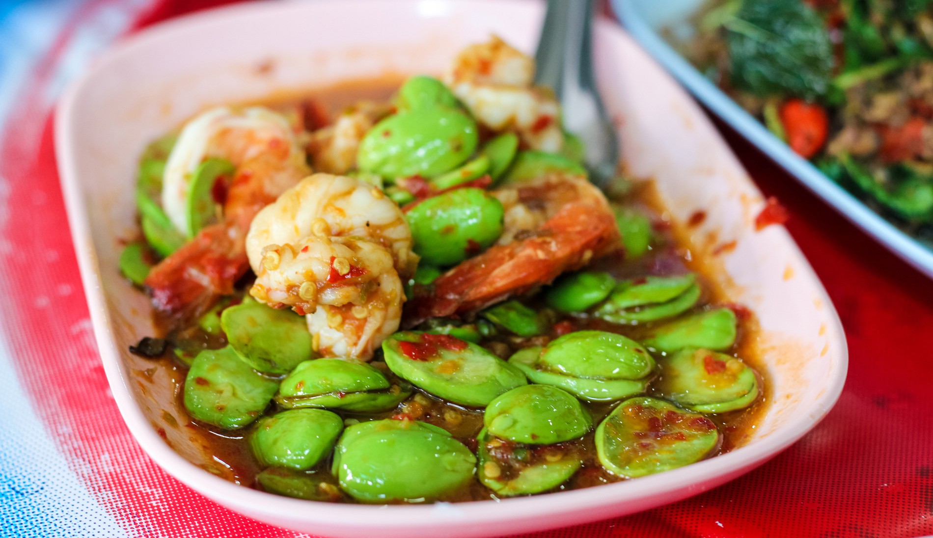 5 món đặc sản kinh dị khiến team ăn cả thế giới cũng phải chùn bước ở Thái Lan - Ảnh 4. 5 món đặc sản kinh dị khiến team ăn cả thế giới cũng phải chùn bước ở Thái Lan - Ảnh 4.