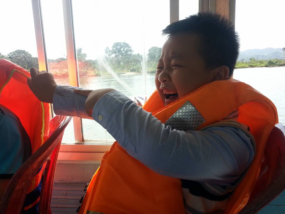 Những khả năng độc đáo của bé 7 tuổi làm toán bằng tiếng Anh nhanh hơn máy tính - Ảnh 11. Những khả năng độc đáo của bé 7 tuổi làm toán bằng tiếng Anh nhanh hơn máy tính - Ảnh 11.