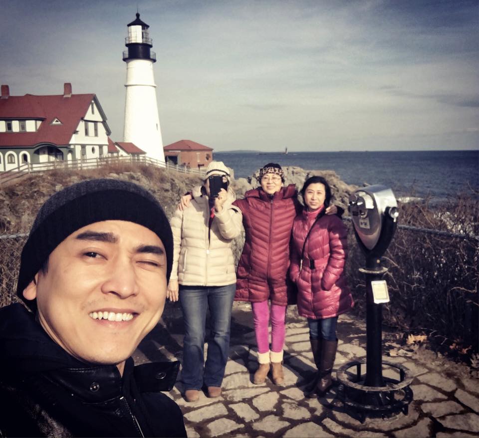 Soi nhất cử nhất động của sao Việt (10/2) - Ảnh 9. Soi nhất cử nhất động của sao Việt (10/2) - Ảnh 9.