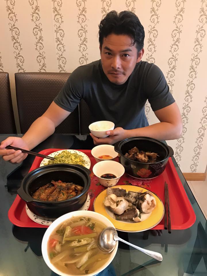 Soi nhất cử nhất động của sao Việt (10/2) - Ảnh 12. Soi nhất cử nhất động của sao Việt (10/2) - Ảnh 12.