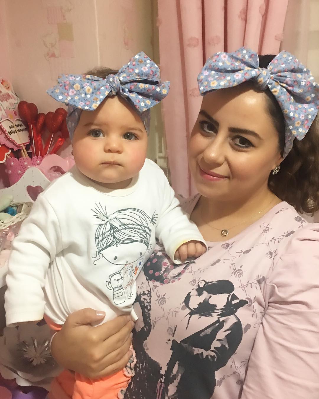 Đưa cho cô bé 9 tháng tuổi 1 hộp mứt và điều bất ngờ đã xảy ra - Ảnh 17. Đưa cho cô bé 9 tháng tuổi 1 hộp mứt và điều bất ngờ đã xảy ra - Ảnh 17.