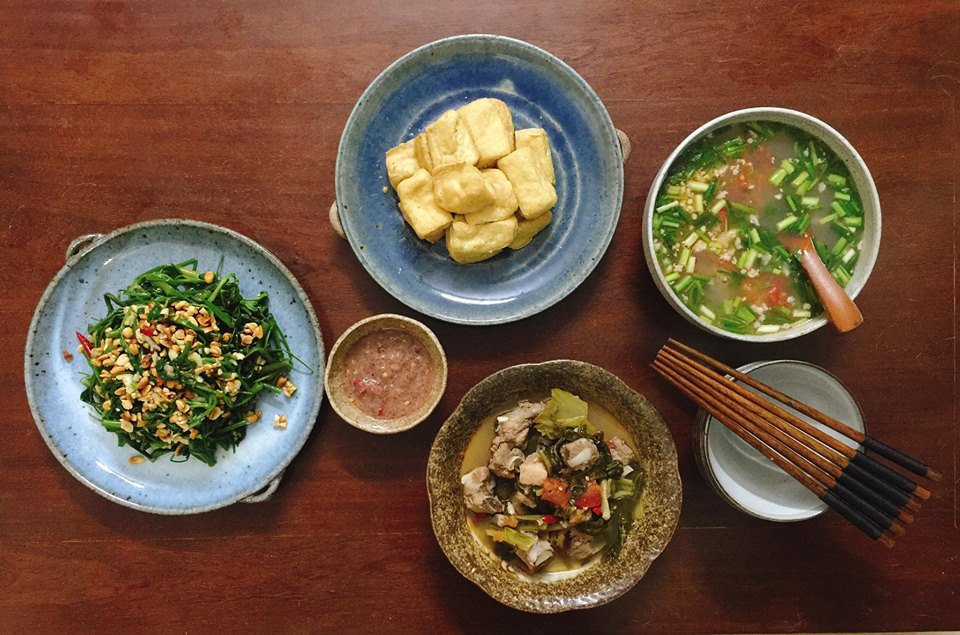 Ngất ngây với những mâm cơm đa phong cách truyền cảm hứng bếp núc từ cô gái 8x - Ảnh 3. Ngất ngây với những mâm cơm đa phong cách truyền cảm hứng bếp núc từ cô gái 8x - Ảnh 3.