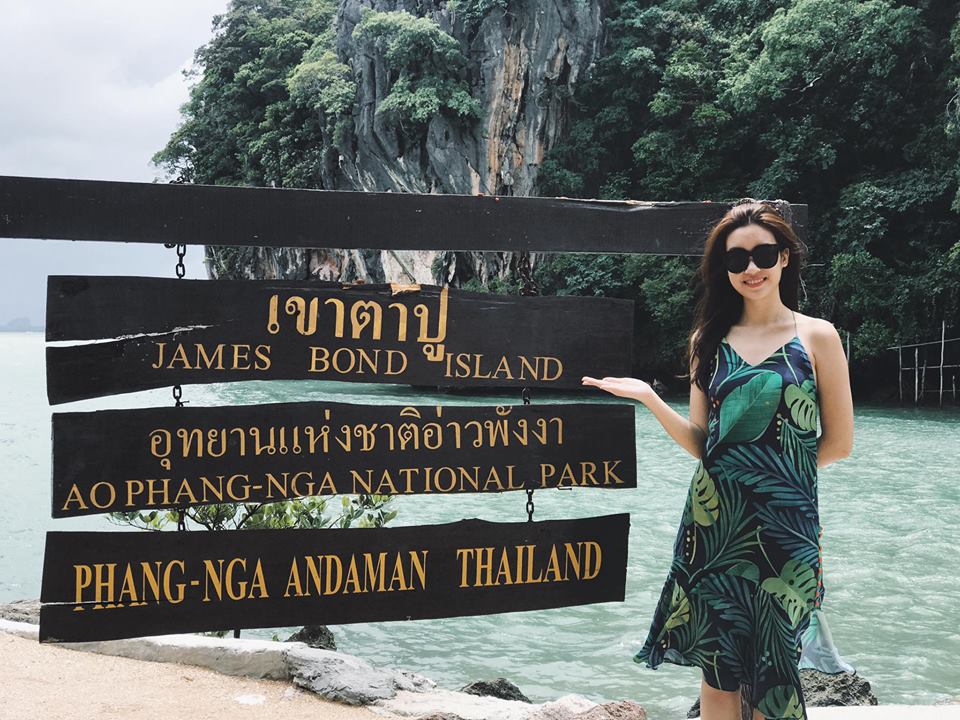 Ngọc Trinh khoe tóc mới trẻ măng, Midu cũng diện một cây đồ teen chẳng kém trong street style tuần này - Ảnh 8. Ngọc Trinh khoe tóc mới trẻ măng, Midu cũng diện một cây đồ teen chẳng kém trong street style tuần này - Ảnh 8.