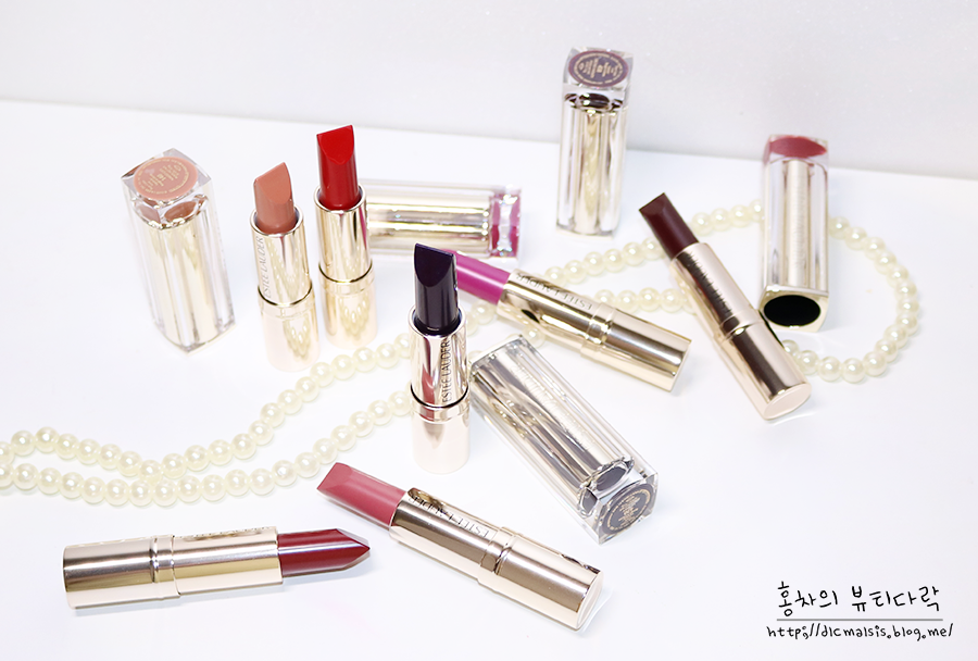 7 cây son trầm tuyệt đẹp: chọn đi làm cũng đẹp, mà đi chơi Halloween lại càng chất - Ảnh 20. 7 cây son trầm tuyệt đẹp: chọn đi làm cũng đẹp, mà đi chơi Halloween lại càng chất - Ảnh 20.