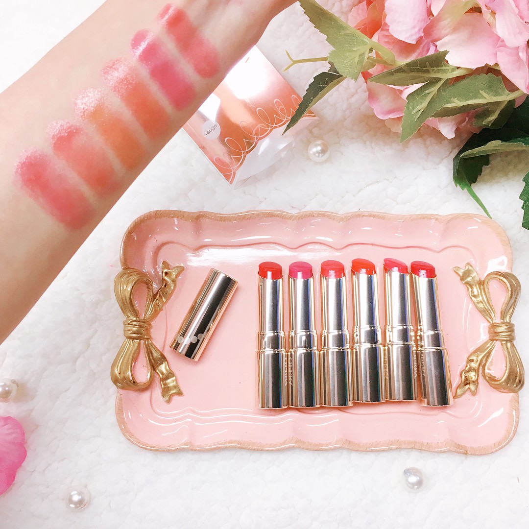 Vượt qua nhiều loại đắt đỏ, thỏi son chỉ 300.000 VNĐ này được các cô gái Nhật thi nhau tìm mua trong năm 2017 - Ảnh 4. Vượt qua nhiều loại đắt đỏ, thỏi son chỉ 300.000 VNĐ này được các cô gái Nhật thi nhau tìm mua trong năm 2017 - Ảnh 4.