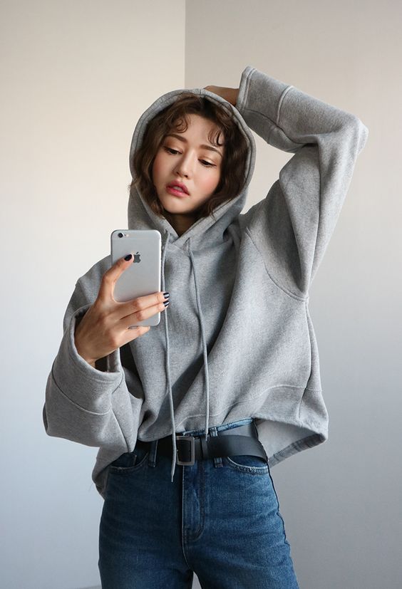 Chính ra áo nỉ hoodie cũng thời thượng, phong cách lắm chứ chẳng nghịch ngợm như ta vẫn tưởng - Ảnh 10.