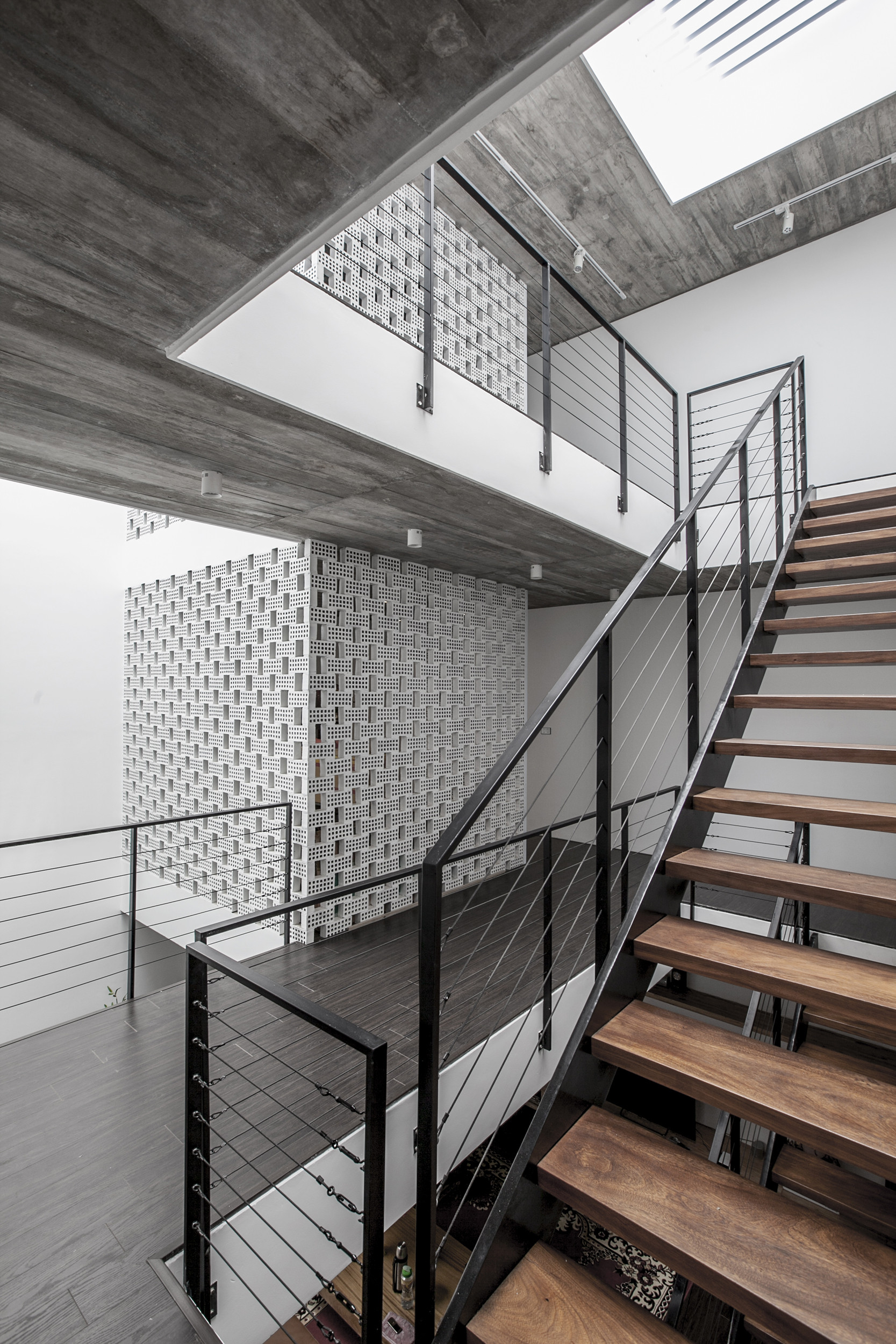 Ngôi nhà ống dài 18m vừa thoáng vừa đẹp ở làng đào, quất nổi tiếng Hà Nội - Ảnh 22. Ngôi nhà ống dài 18m vừa thoáng vừa đẹp ở làng đào, quất nổi tiếng Hà Nội - Ảnh 22.