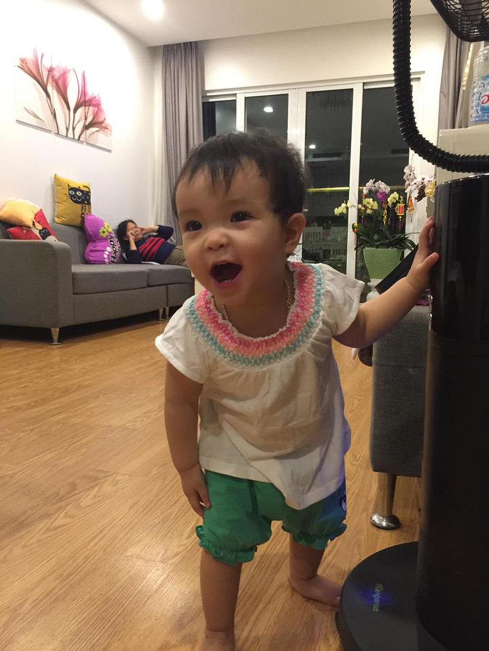 Xin thông báo: Osin nhà này vụng lười siêu cấp, rán thịt hóa rơm, quần áo đang thơm giặt xong hôi hơn cú - Ảnh 3. Xin thông báo: Osin nhà này vụng lười siêu cấp, rán thịt hóa rơm, quần áo đang thơm giặt xong hôi hơn cú - Ảnh 3.