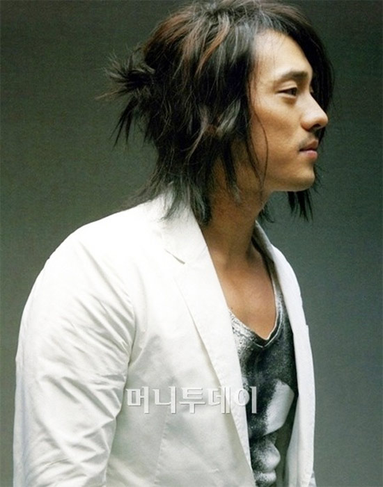 Các nam thần xứ Hàn trông đẹp trai đến khó tin với mái tóc dài