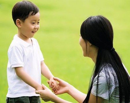 Nếu con bạn là đứa trẻ NGOAN Ở TRƯỜNG nhưng HƯ Ở NHÀ thì bố mẹ hãy vui lên, bởi vì... - Ảnh 1.