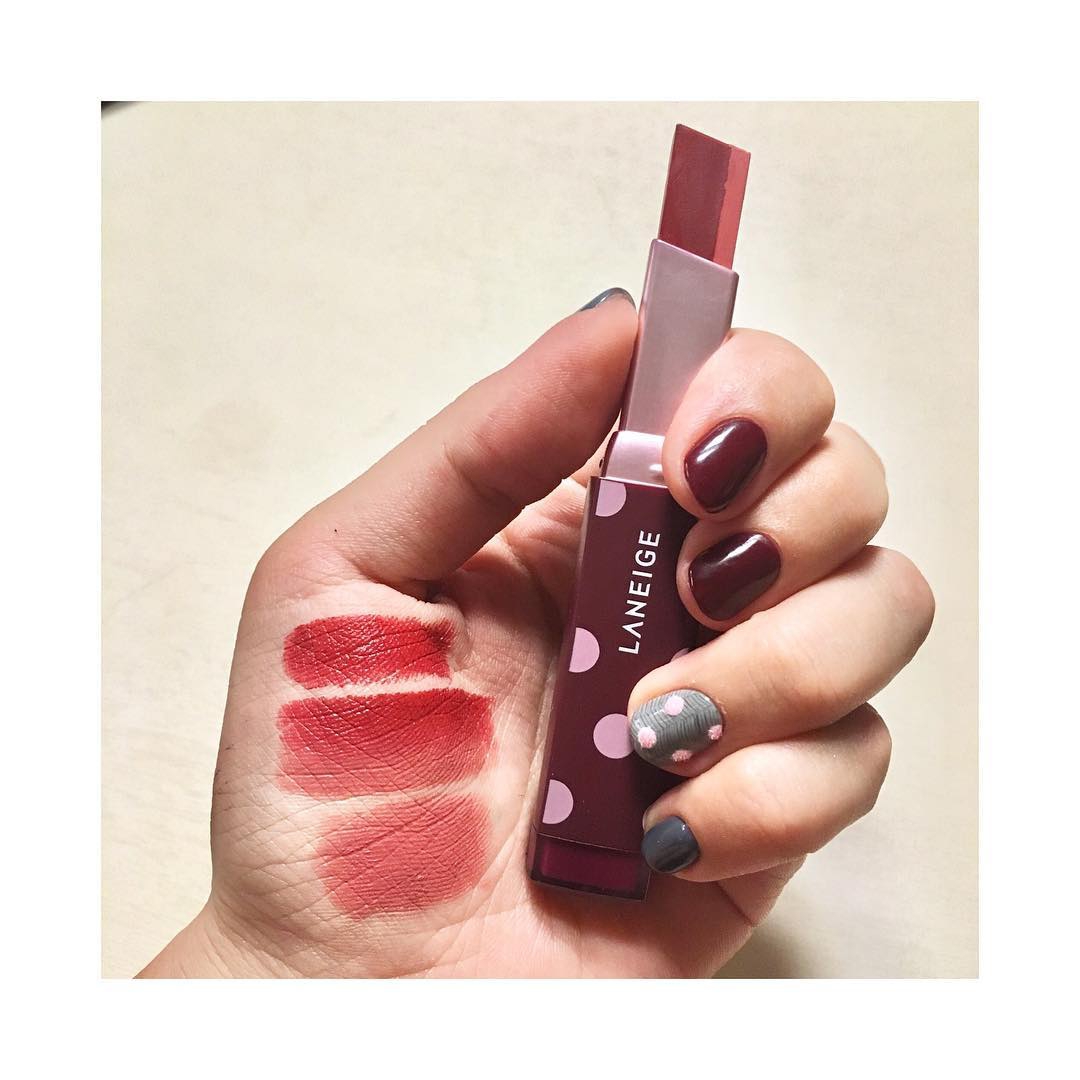 7 cây son trầm tuyệt đẹp: chọn đi làm cũng đẹp, mà đi chơi Halloween lại càng chất - Ảnh 8. 7 cây son trầm tuyệt đẹp: chọn đi làm cũng đẹp, mà đi chơi Halloween lại càng chất - Ảnh 8.