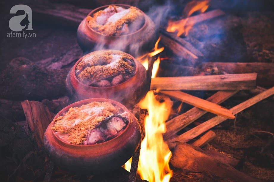 Về làng Vũ Đại giáp Tết, thưởng thức món cá kho đắt gấp trăm lần bình thường mà vẫn cháy hàng - Ảnh 1. Về làng Vũ Đại giáp Tết, thưởng thức món cá kho đắt gấp trăm lần bình thường mà vẫn cháy hàng - Ảnh 1.