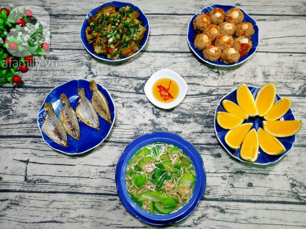 Thực đơn cơm tối đẹp mắt ngon miệng với giá 85 ngàn đồng - Ảnh 6. Thực đơn cơm tối bắt mắt ngon miệng với giá 85 ngàn đồng - Ảnh 6.