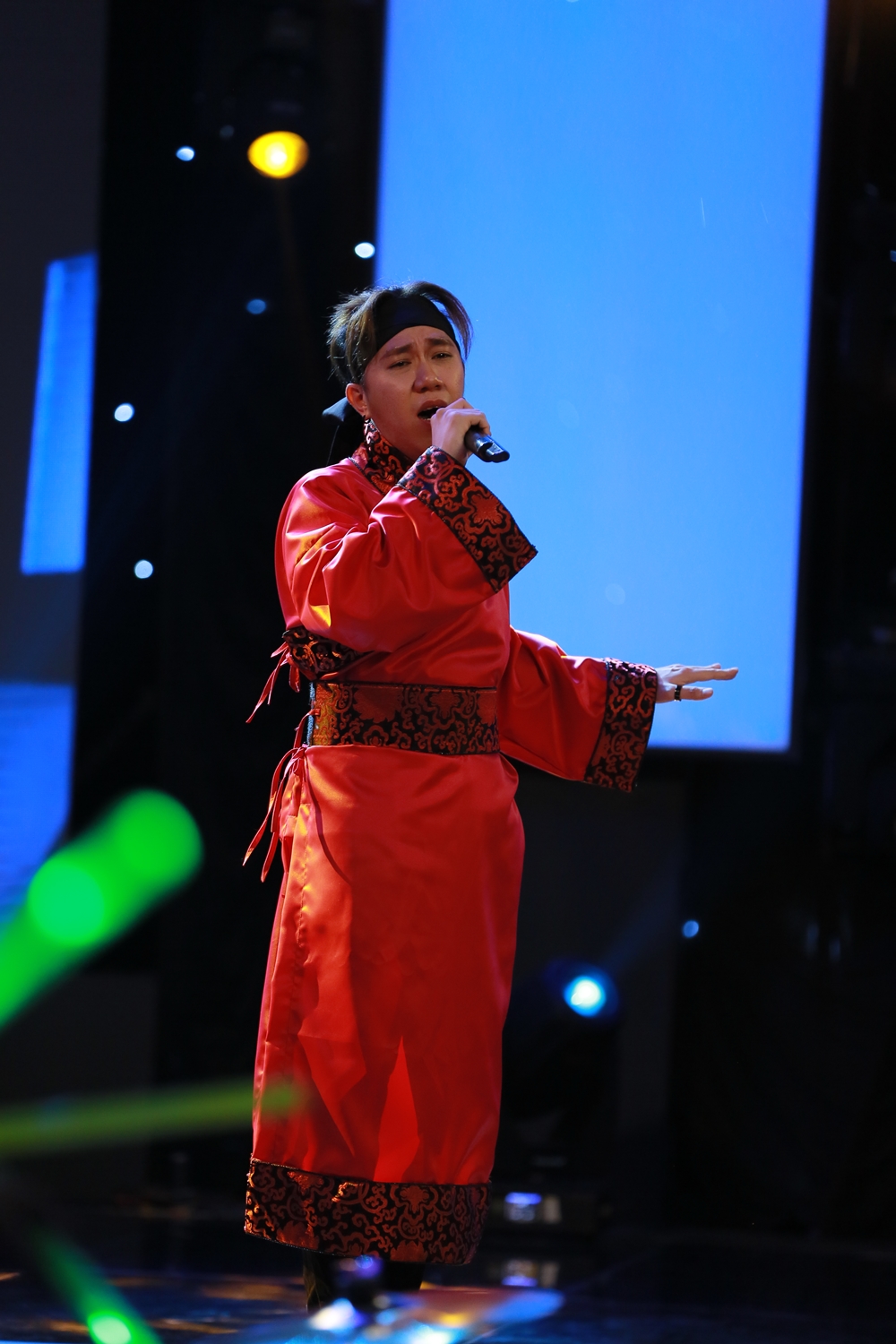 Con gái Chế Linh gây sốc khi khóc nức nở tố cha bỏ bê vợ con - Ảnh 14. Con gái Chế Linh gây sốc khi khóc nức nở tố cha bỏ bê vợ con - Ảnh 14.