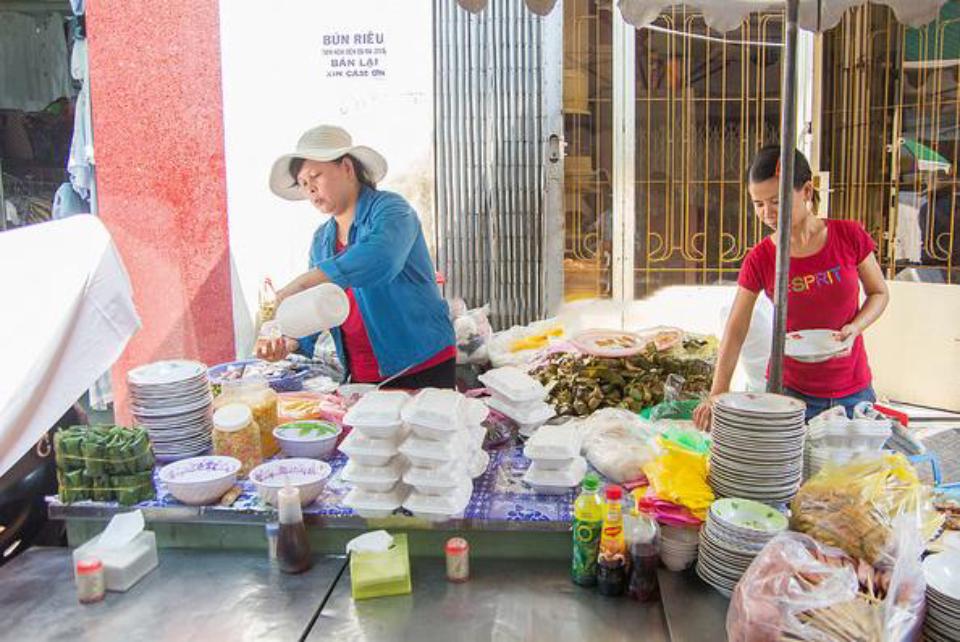 8 quán ăn nhìn tuềnh toàng nhưng ai thử một lần cũng gật gù đáng đồng tiền bát gạo - Ảnh 6. 8 quán ăn nhìn tuềnh toàng nhưng ai thử một lần cũng gật gù đáng đồng tiền bát gạo - Ảnh 6.