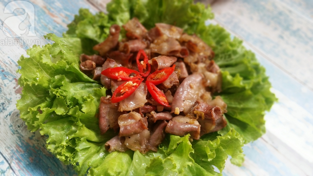 Cuối tuần nịnh ông xã hát bộing khuơ dạ non nướng sa tế ăn là mê - Ảnh 4. Cuối tuần nịnh ông xã hát bộing khuơ dạ non nướng sa tế ăn là mê - Ảnh 4.