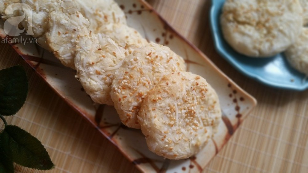 Cuối thu làm ngay bánh sắn nướng thơm ngon nóng hổi - Ảnh 7.