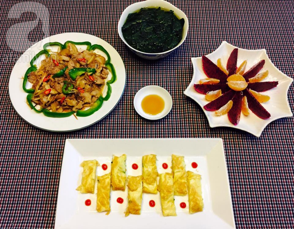 Chỉ 30 phút vào bếp bạn có ngay thực đơn cơm tối ngon miễn bàn - Ảnh 5. Chỉ 30 phút vào bếp bạn có ngay thực đơn cơm tối ngon miễn bàn - Ảnh 5.