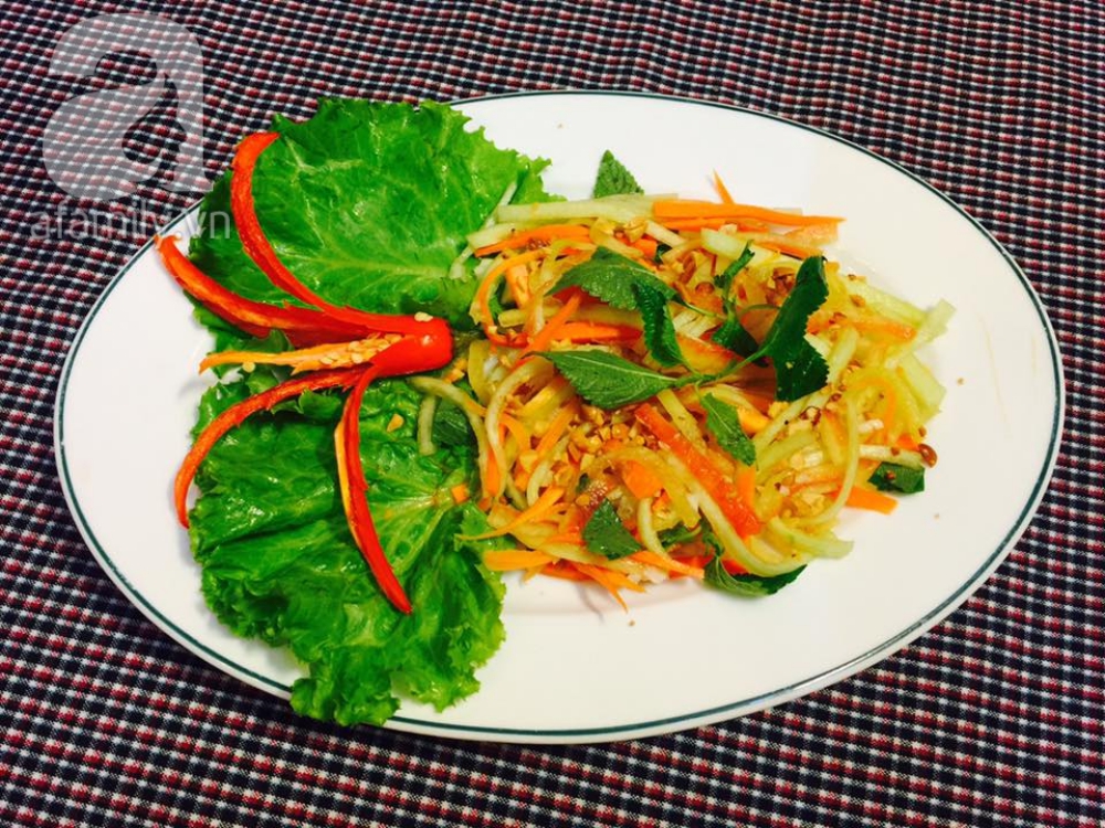 Mâm cơm chỉ 3 món chưa tới 80k vẫn có thể đủ chất và tròn vị - Ảnh 2. Mâm cơm chỉ 3 món chưa tới 80k vẫn có thể đủ chất và tròn vị - Ảnh 2.