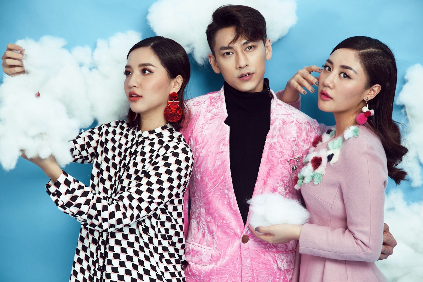 Thế chỗ Tóc Tiên, Bích Phương ngồi ghế nóng Vietnam Idol Kids 2017 - Ảnh 2. Thế chỗ Tóc Tiên, Bích Phương ngồi ghế nóng Vietnam Idol Kids 2017 - Ảnh 2.