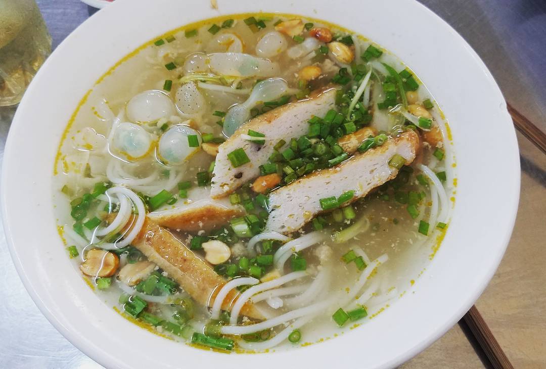 Đi từ Bắc đến Nam nếm 6 biến tấu bún cá, bánh đa cá ngon tê lưỡi - Ảnh 14. Đi từ Bắc đến Nam nếm 6 biến tấu bún cá, bánh đa cá ngon tê lưỡi - Ảnh 14.