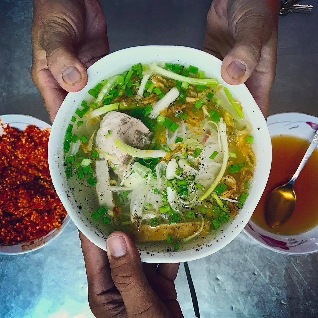 Đi từ Bắc đến Nam nếm 6 biến tấu bún cá, bánh đa cá ngon tê lưỡi - Ảnh 11. Đi từ Bắc đến Nam nếm 6 biến tấu bún cá, bánh đa cá ngon tê lưỡi - Ảnh 11.