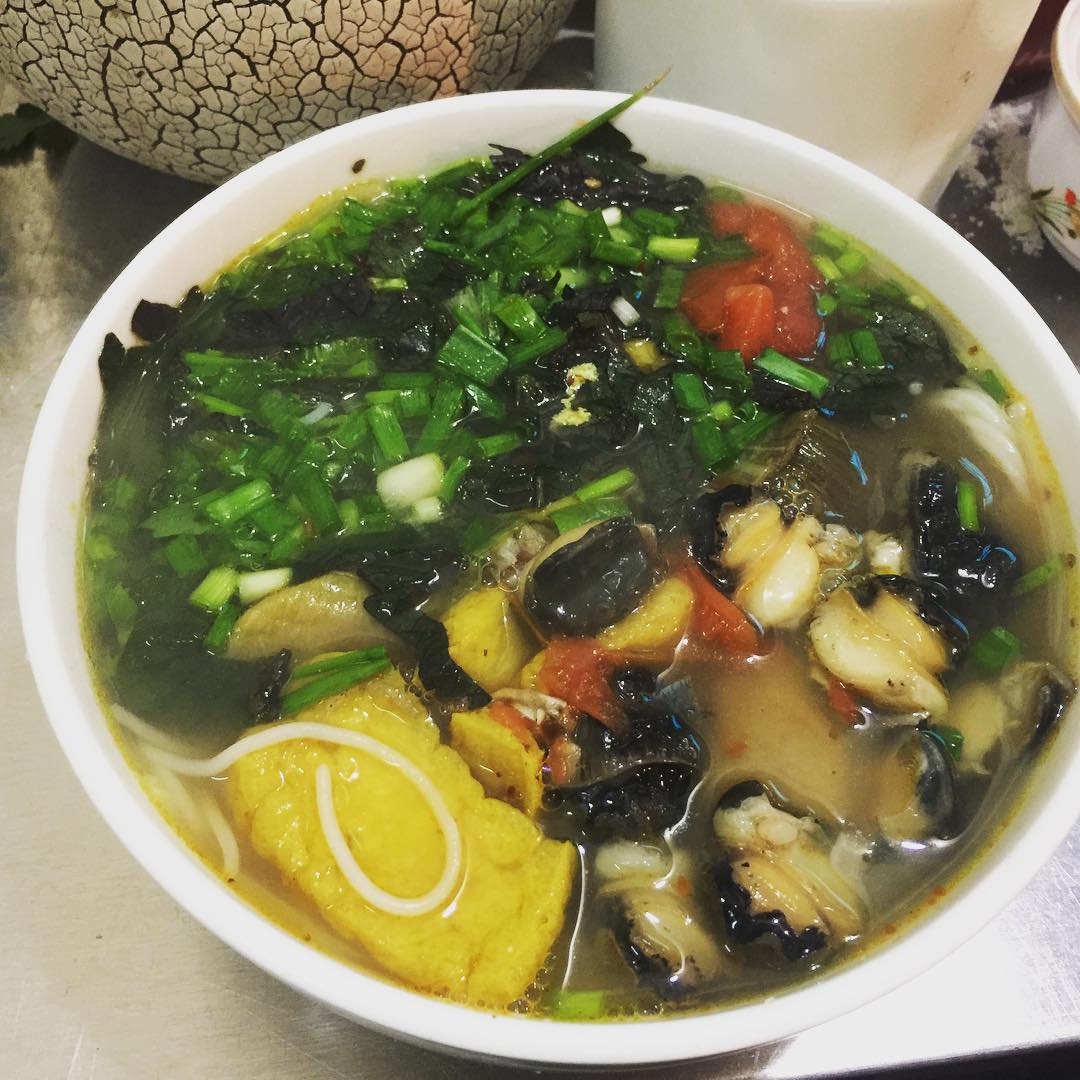 10 quán bún riêu, bún ốc nghe đã thấy ngon sau những ngày ngất ngây vì ăn Tết - Ảnh 30. 10 quán bún riêu, bún ốc nghe đã thấy ngon sau những ngày ngất ngây vì ăn Tết - Ảnh 30.