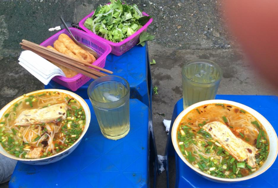 10 quán bún riêu, bún ốc nghe đã thấy ngon sau những ngày ngất ngây vì ăn Tết - Ảnh 3. 10 quán bún riêu, bún ốc nghe đã thấy ngon sau những ngày ngất ngây vì ăn Tết - Ảnh 3.