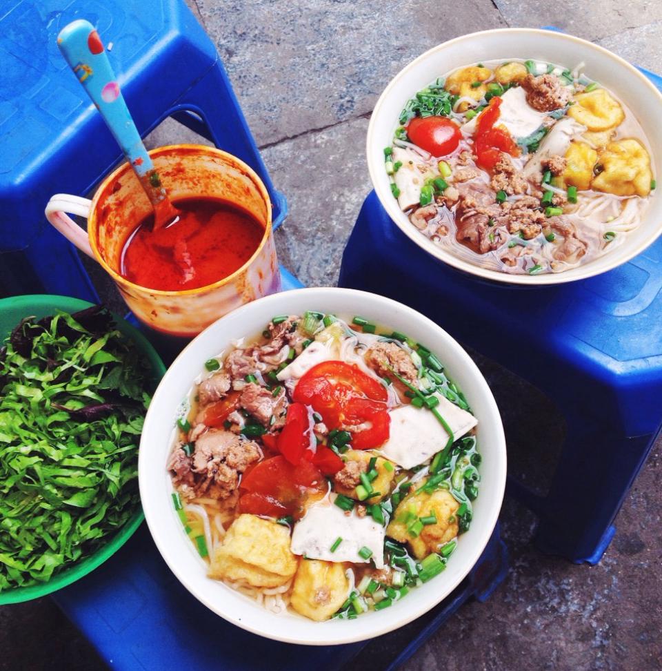10 quán bún riêu, bún ốc nghe đã thấy ngon sau những ngày ngất ngây vì ăn Tết - Ảnh 6. 10 quán bún riêu, bún ốc nghe đã thấy ngon sau những ngày ngất ngây vì ăn Tết - Ảnh 6.