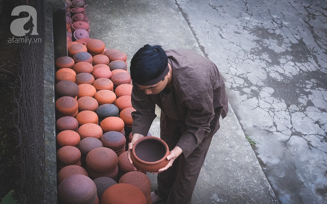 Về làng Vũ Đại giáp Tết, thưởng thức món cá kho đắt gấp trăm lần bình thường mà vẫn cháy hàng - Ảnh 5. Về làng Vũ Đại giáp Tết, thưởng thức món cá kho đắt gấp trăm lần bình thường mà vẫn cháy hàng - Ảnh 5.