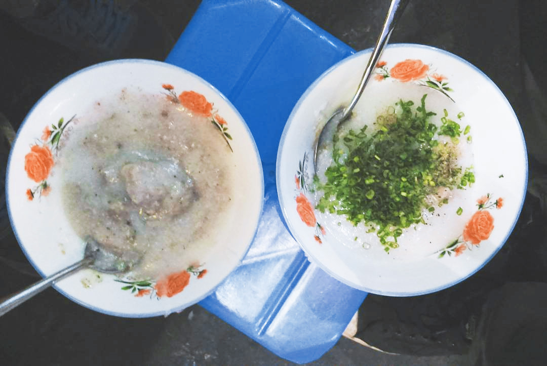 8 quán ăn nhìn tuềnh toàng nhưng ai thử một lần cũng gật gù đáng đồng tiền bát gạo - Ảnh 12. 8 quán ăn nhìn tuềnh toàng nhưng ai thử một lần cũng gật gù đáng đồng tiền bát gạo - Ảnh 12.