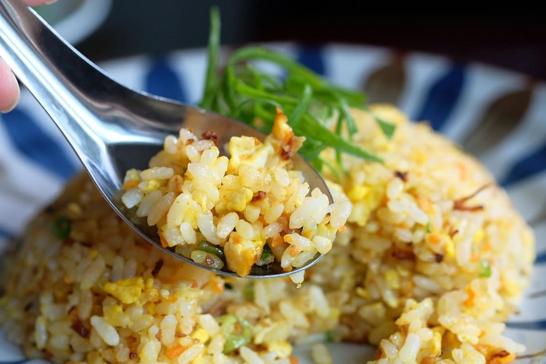 Cơm chiên mà làm thế này thì ngon không ai cưỡng được - Ảnh 6. Cơm chiên mà làm thế này thì ngon không ai cưỡng được - Ảnh 6.