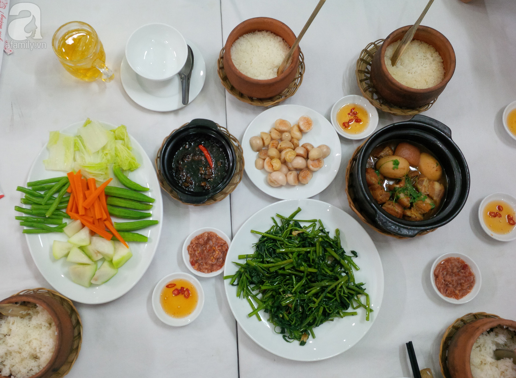 Đi Quy Nhơn muốn ăn ngon thì nhớ ghé những địa chỉ ăn uống tiếng tăm này! - Ảnh 4. Đi Quy Nhơn muốn ăn ngon thì nhớ ghé những địa chỉ ăn uống tiếng tăm này! - Ảnh 4.