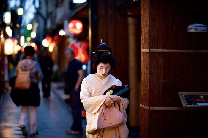 Cuộc đời ly kỳ của Geisha chín ngón nổi tiếng nhất Nhật Bản: Trẻ đa tình hàng nghìn người khao khát, cuối đời đi tu, chết trong đơn độc - Ảnh 10.